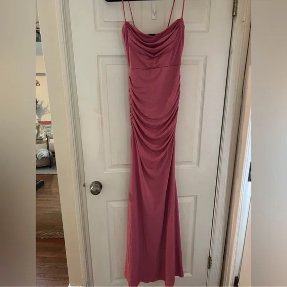 Windsor Form Fitting Sparkly Pink Dress - Picture 3 of 4